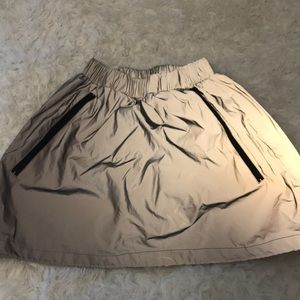 REFLECTIVE GREY SKIRT